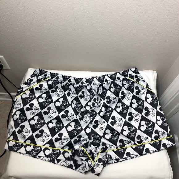 Disney Mickey Satin Drawstring Elastic Waist Pocket Black White Pajama Shorts 1X - Picture 2 of 13